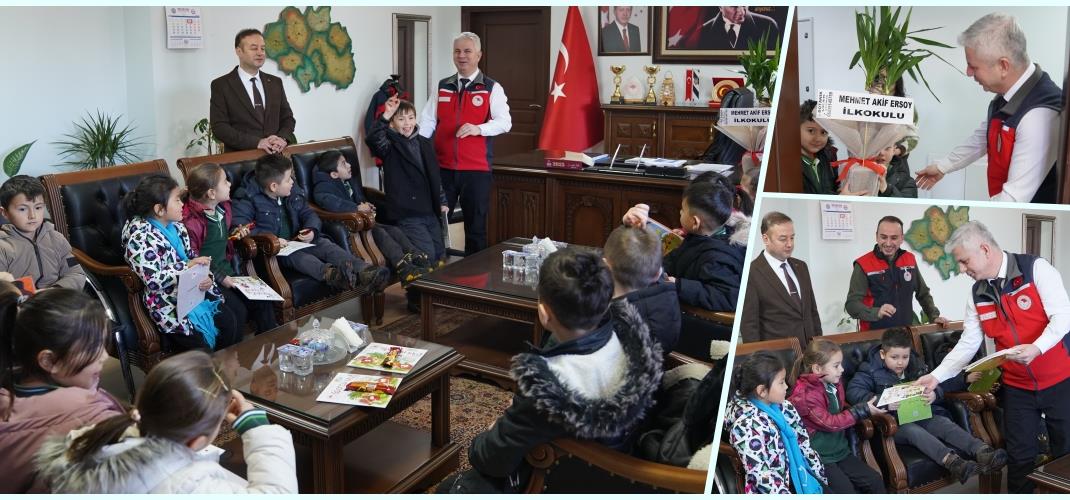 Minik Öğrenciler İl Müdürlüğümüzde!